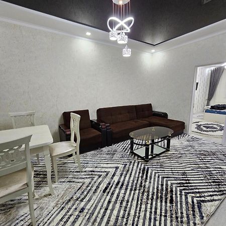 2-Х Комнатная Квартира Tashkent Bagian luar foto