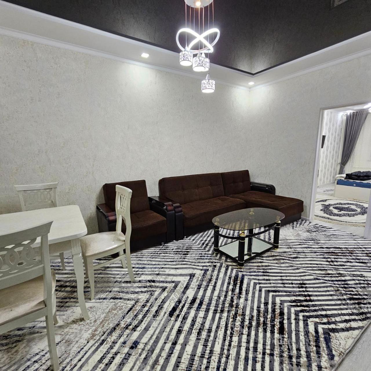 2-Х Комнатная Квартира Tashkent Bagian luar foto